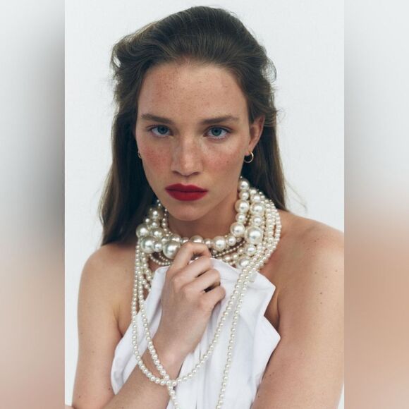 ZARA Pack of two necklaces with pearl appliqués. Lobster clasp closure.4736/051 - Picture 1 of 7